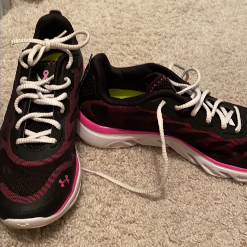 RARE Under Armour black and pink tennis shoes.
